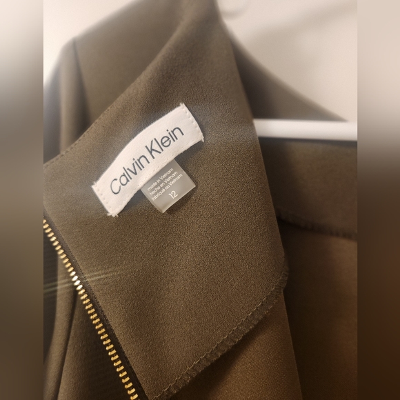 NWT Calvin Klein green bell-sleeve dress - Picture 4 of 9